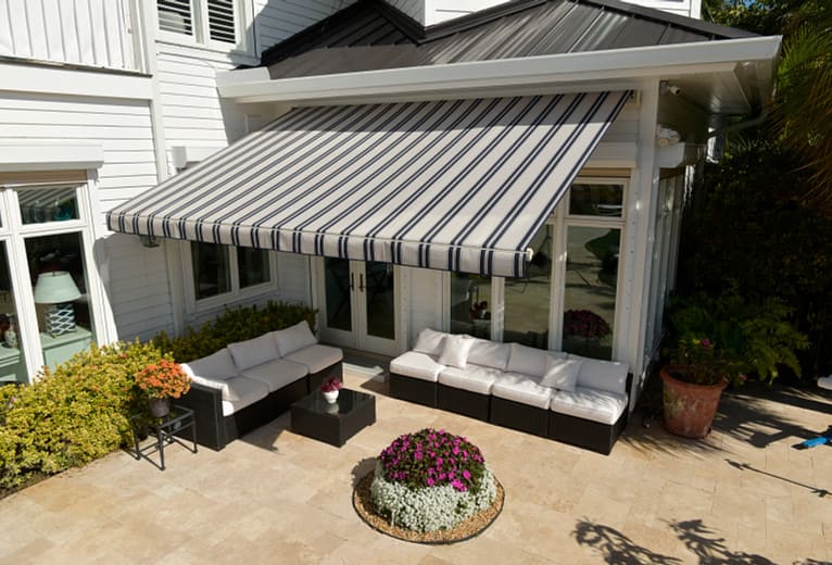 Sunsetter retractable awnings and screens near Loveland Ohio, Cincinnati Ohio